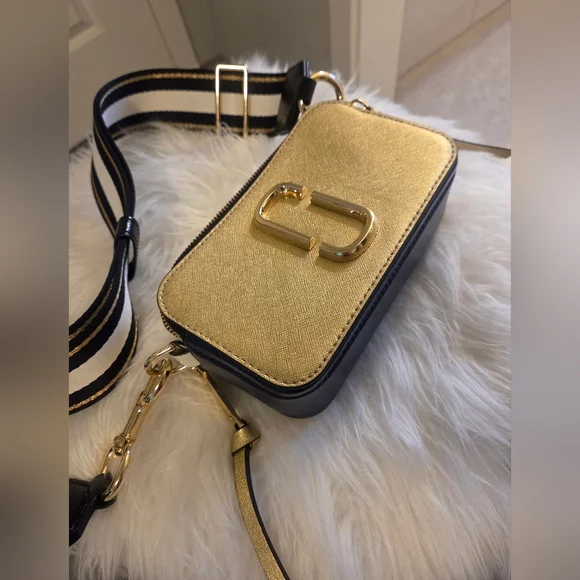 NWOT MARC JACOBS Snapshot Crossbody - Picture 3 of 11